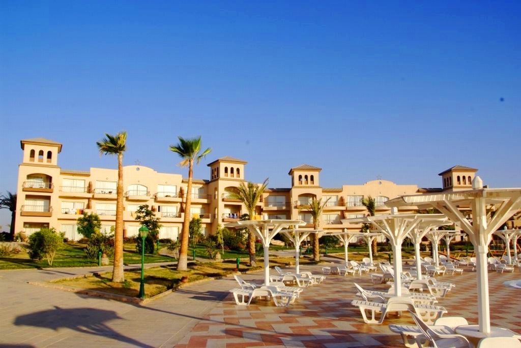 Pensee Royal Garden Beach Resort El Qoseir Luaran gambar